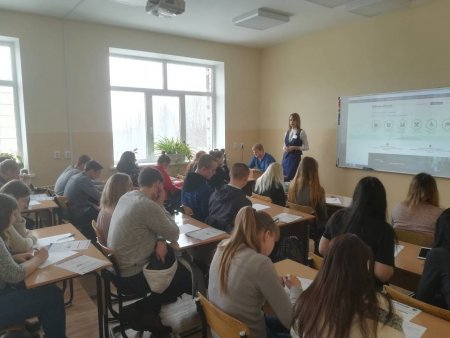 Студенты ОГАПОУ «Белгородский техникум общественного питания» приняли участие в акции «Карьерный старт», которая проводилась на базе Белгородского механико-технологического колледжа